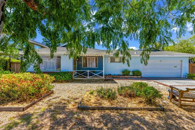 3160 Waverley Street, Palo Alto CA: https://media.crmls.org/mediaz/112186bf-dbb9-4bea-b60d-83401ee5dc3c.jpg