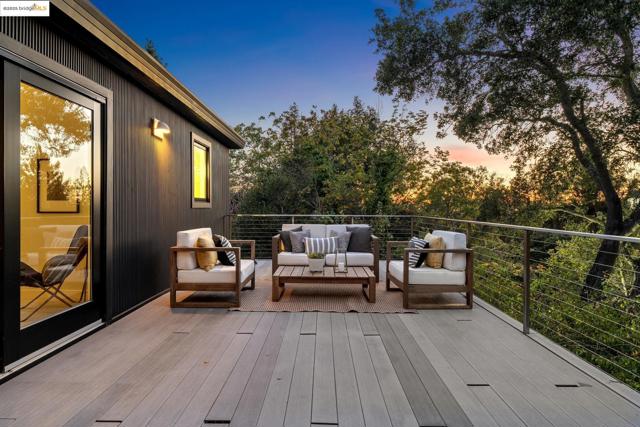 7 Requa Place, Piedmont CA: https://media.crmls.org/mediaz/1121ea25-8c41-47a6-8049-4d61d5e34315.jpg