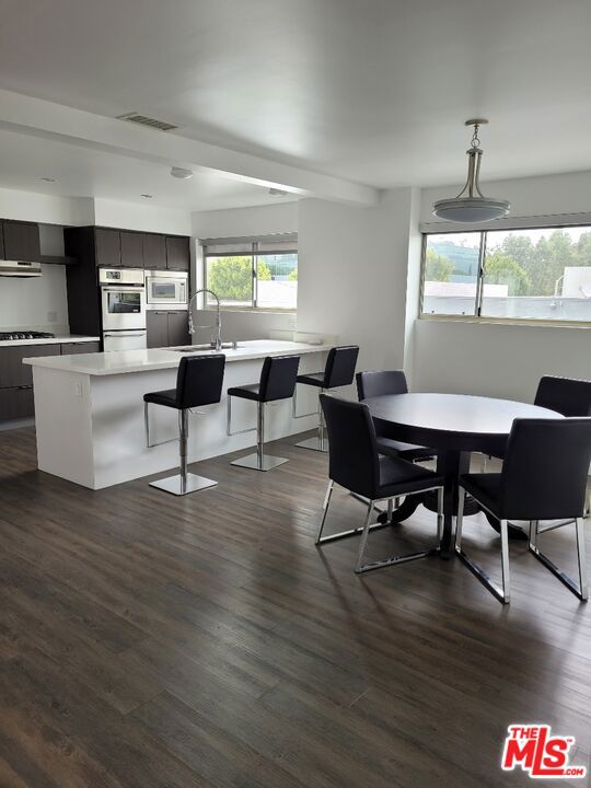 9955 Durant, Beverly Hills CA: https://media.crmls.org/mediaz/11220105-986a-4732-8705-431b4f61071b.jpg