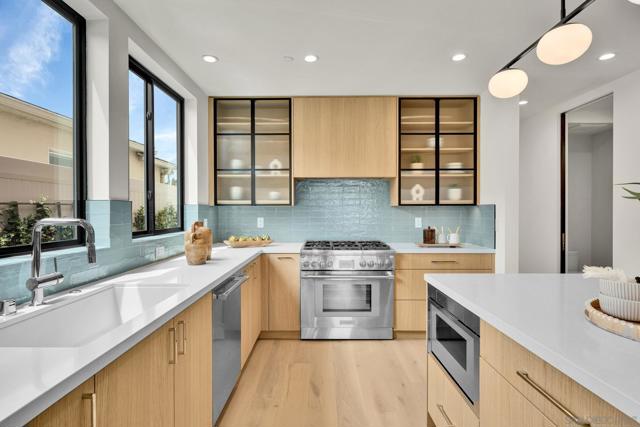 Image 3 of 32 For 1073 Opal Street