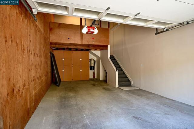 600 Terra California Dr, Walnut Creek CA: https://media.crmls.org/mediaz/1123523b-57f2-4bf2-8cf8-bebf5f9a09ef.jpg