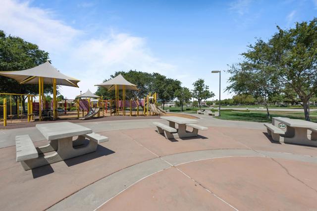 32113 Sycamore Ct, Temecula CA: https://media.crmls.org/mediaz/1124aa20-f032-4bcf-9d89-16461550b3f0.jpg