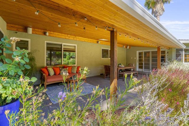122 Belvale Drive, Los Gatos CA: https://media.crmls.org/mediaz/112506f4-a8e5-49f1-940e-4d50315151fc.jpg