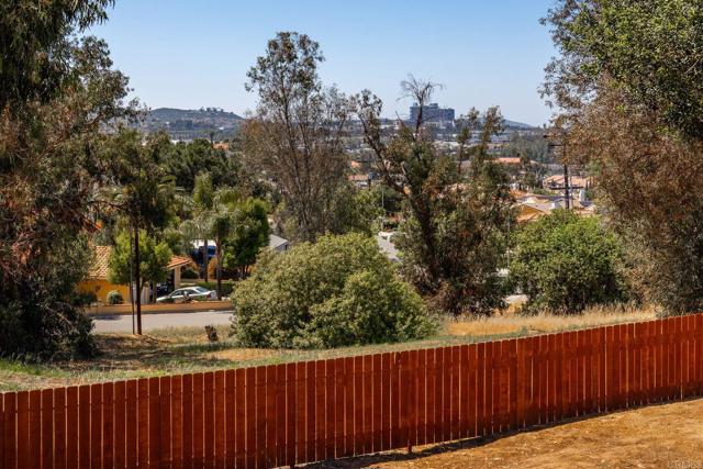Detail Gallery Image 42 of 44 For 1711 Alhudson Dr, Escondido,  CA 92029 - 4 Beds | 2/1 Baths