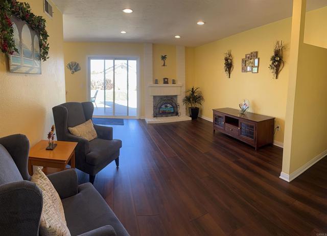 Detail Gallery Image 8 of 23 For 2616 El Aguila Ln, Carlsbad,  CA 92009 - 4 Beds | 2 Baths