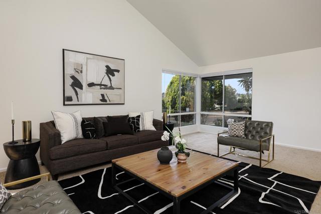 9977 Cristobal Dr, Spring Valley CA: https://media.crmls.org/mediaz/1125d9e3-23a7-4cb3-b540-83291437fa68.jpg