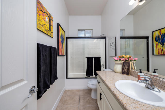 49527 Wayne Street, Indio CA: https://media.crmls.org/mediaz/11263345-2e85-4c2d-9526-d4ed08a35128.jpg
