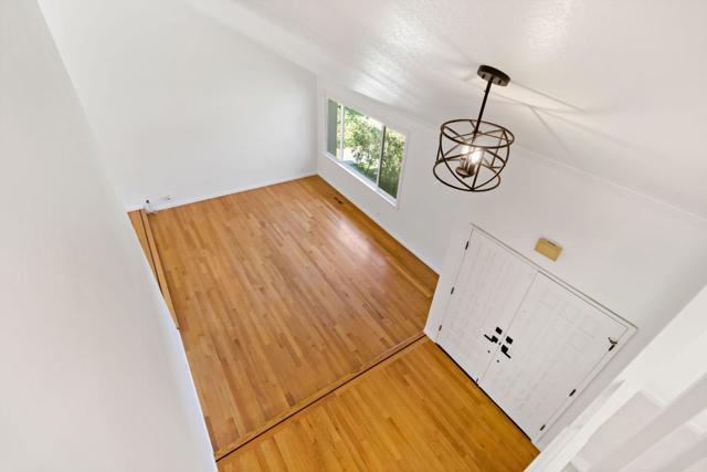 6561 Skyfarm Drive, San Jose CA: https://media.crmls.org/mediaz/11272afa-44e0-4339-8745-13627b1f3e31.jpg