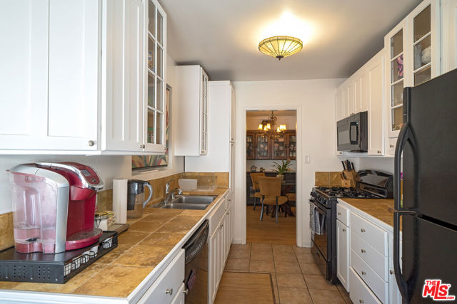 5244 Forbes Avenue photo 7