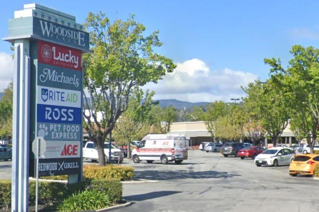 2627 Ohio Avenue, Redwood City CA: https://media.crmls.org/mediaz/112a75fc-fc27-49fc-b6ef-b0cc5768619e.jpg