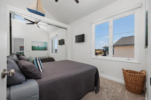3980 Garfield Street, Carlsbad CA: https://media.crmls.org/mediaz/112ade1c-90bc-4771-8158-fdeb8258c8d5.jpg