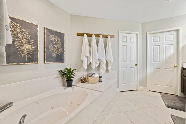 80055 Jasper Park Avenue, Indio CA: https://media.crmls.org/mediaz/112ae483-ef1d-417f-ba33-7f399c3693ba.jpg