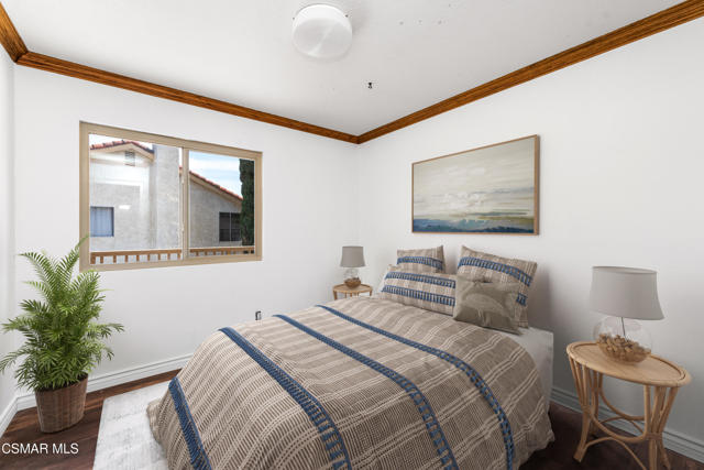 3961 Springtime Lane, Moorpark CA: https://media.crmls.org/mediaz/112b6e41-9ddb-447a-b8ed-14e586f7168d.jpg