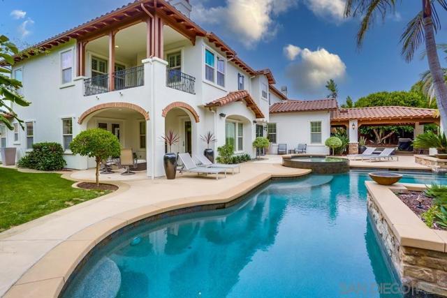 6977 Corte Langosta, Carlsbad CA: https://media.crmls.org/mediaz/112b7362-d6ef-4742-bc4d-6f092045c5e4.jpg