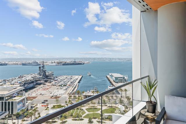 888 W E Street, San Diego CA: https://media.crmls.org/mediaz/112c56db-88b2-4696-b468-25ad7a2a01fe.jpg