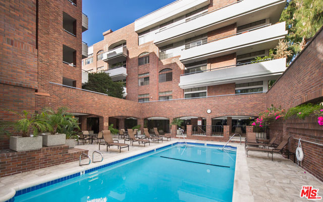 200 North Swall Drive, PH53 photo 2