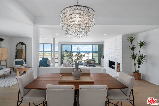 5205 Ocean Front Walk, Marina del Rey CA: https://media.crmls.org/mediaz/112cd7b4-af00-42cc-9400-8efae36ca3ab.jpg