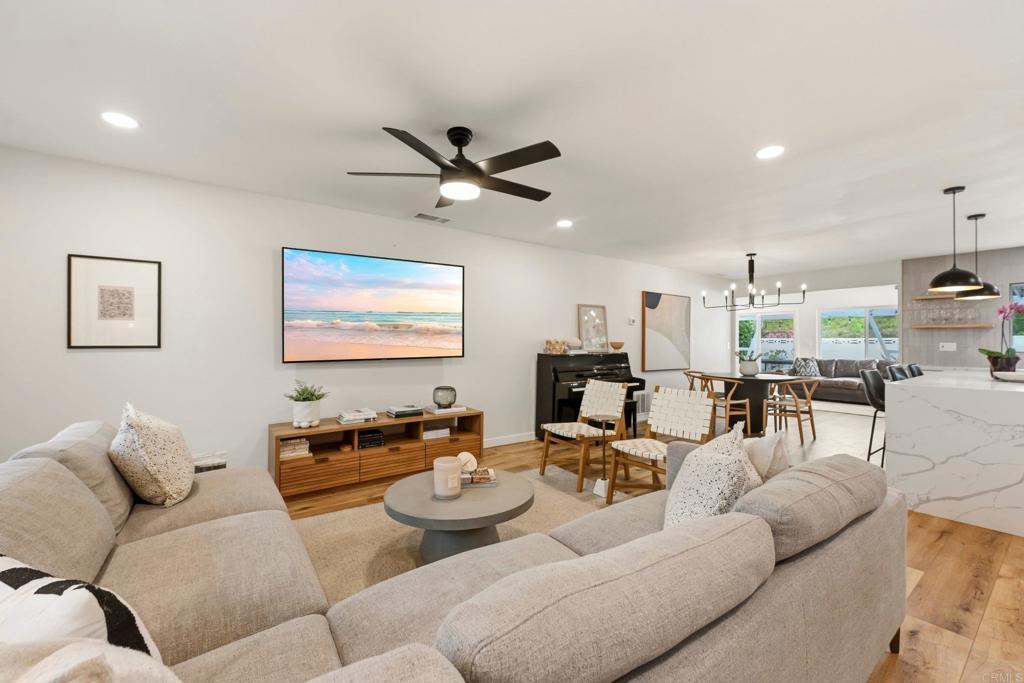 952 La Tierra Drive - photo 8
