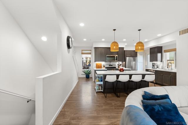 4100 Voltaire St, San Diego CA: https://media.crmls.org/mediaz/112e590d-8749-4317-be98-124b1b803dd1.jpg