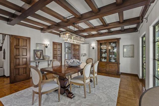 320 Jackson Street, San Mateo CA: https://media.crmls.org/mediaz/112e802e-f377-4c03-91e9-c8862424a186.jpg