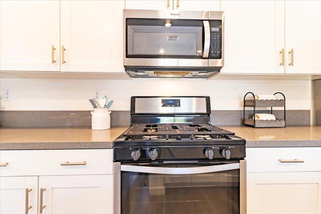 1367 Santini Avenue, Manteca CA: https://media.crmls.org/mediaz/112ef21b-0504-4b46-a9bc-390eb75d5617.jpg