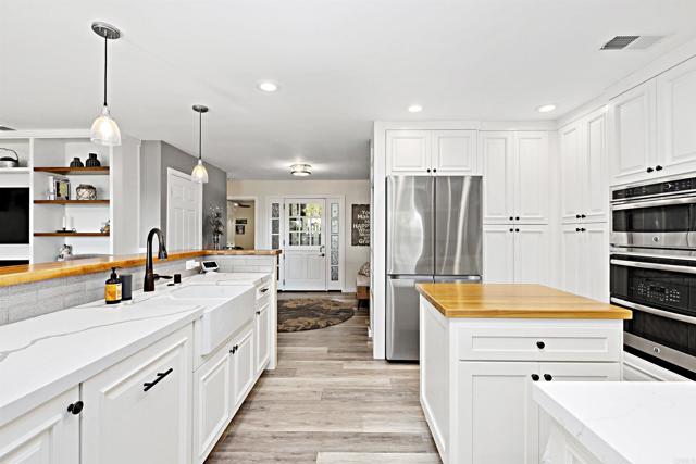 Detail Gallery Image 18 of 44 For 3743 Rosemary Way, Oceanside,  CA 92057 - 2 Beds | 2 Baths