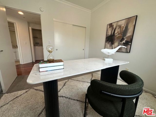 906 S Serrano Avenue, Los Angeles CA: https://media.crmls.org/mediaz/11310641-e439-42b1-b135-c06f044fdaff.jpg