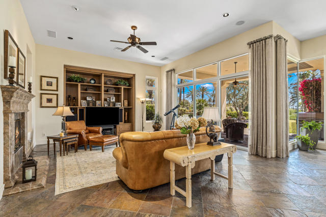 56025 Village Drive, La Quinta CA: https://media.crmls.org/mediaz/11317fe5-69a4-41a5-9072-732d21405599.jpg