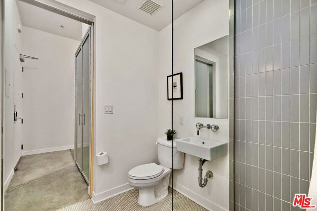 4080 Glencoe Avenue, 117 photo 39