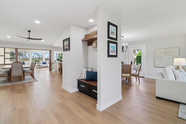 Detail Gallery Image 18 of 72 For 1358 Walnutview Dr, Encinitas,  CA 92024 - 4 Beds | 2 Baths