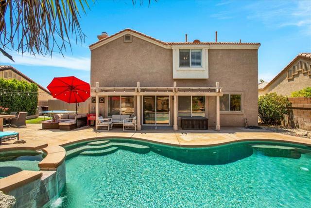 79320 Desert Wind Court, La Quinta CA: https://media.crmls.org/mediaz/11349488-4ff8-431d-9530-e01c8adc9e90.jpg
