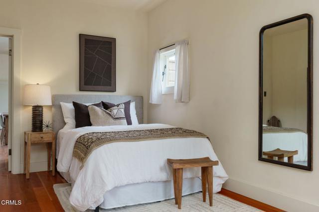 399 W Center Street, Ventura CA: https://media.crmls.org/mediaz/1134ff87-dc69-47b8-a138-7bf5feebbcae.jpg