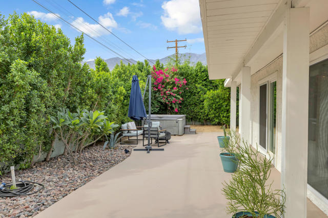 3967 E Sunny Dunes Road, Palm Springs, CA 92264
