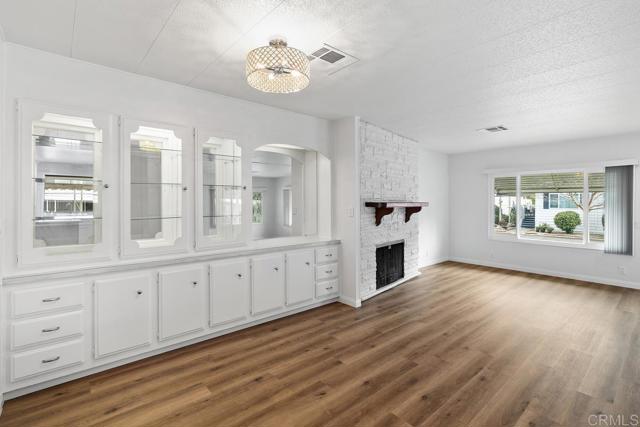 Detail Gallery Image 10 of 44 For 7467 Mission Gorge Rd Spc 10,  Santee,  CA 92071 - 2 Beds | 2 Baths