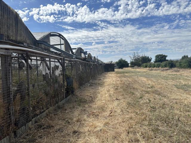 0 Llagas Avenue, San Martin CA: https://media.crmls.org/mediaz/11373151-6dd3-4fd1-9bc3-1a0628344068.jpg