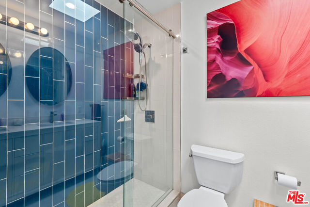 1340 S Beverly Glen Boulevard, Los Angeles CA: https://media.crmls.org/mediaz/1137e1d0-821b-4cf0-93c2-36b8687f4aa5.jpg