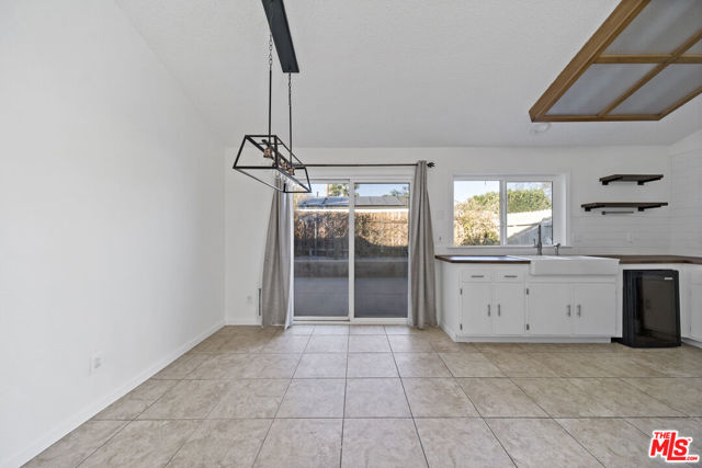 3293 N Mica Drive, Palm Springs CA: https://media.crmls.org/mediaz/11380770-c3a6-4b44-94ba-a3579756f30e.jpg