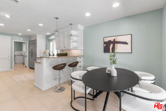 5210 S Corning Avenue, Los Angeles CA: https://media.crmls.org/mediaz/1139019c-1aa3-4e9d-9d35-f80dc7ac3bf7.jpg