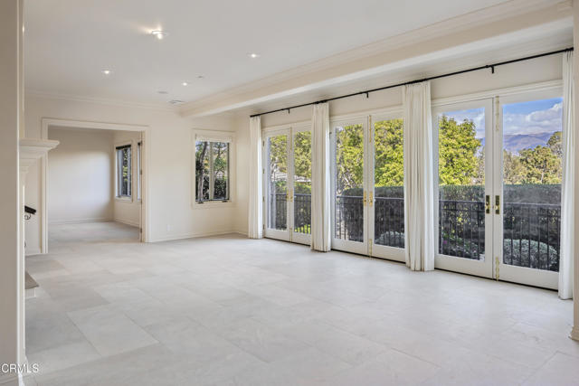 Detail Gallery Image 17 of 44 For 980 Ellington Ln, Pasadena,  CA 91105 - 4 Beds | 4 Baths