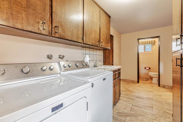 1870 Cushman Street, Hollister CA: https://media.crmls.org/mediaz/1139af2b-fde0-4ed5-901e-29cee2da6fb9.jpg
