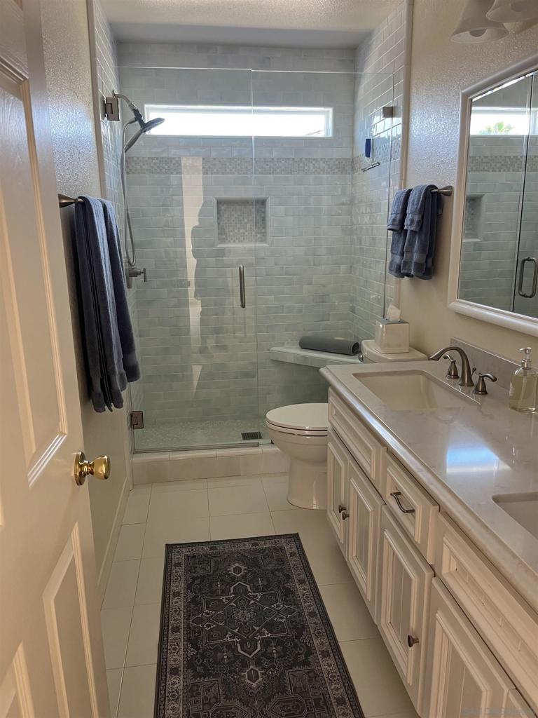 MLS #250040240SD image #16