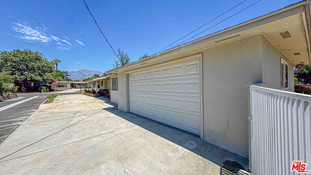 565 W El Morado Court, Ontario CA: https://media.crmls.org/mediaz/113b4d8a-6627-4ffd-a5b8-8f08ab3065e8.jpg