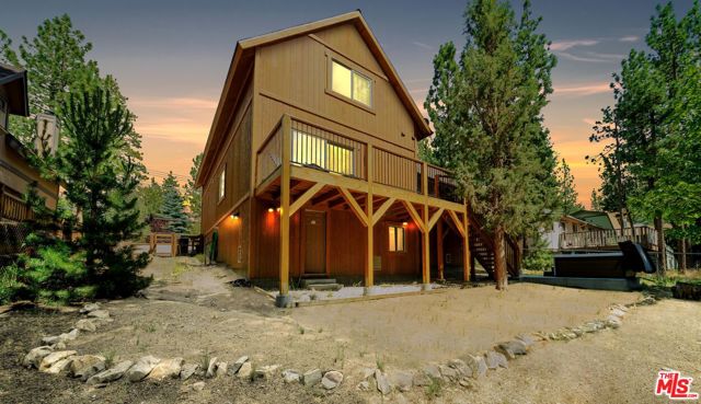 919 Mcalister Road, Big Bear City CA: https://media.crmls.org/mediaz/113d1694-3721-4540-9954-f611e453b842.jpg