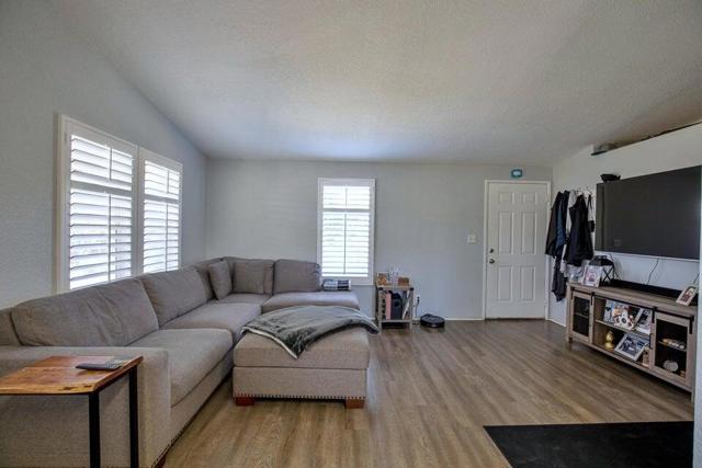18525 Keyes Drive, Banning CA: https://media.crmls.org/mediaz/113d259b-7a25-4ee7-b73d-4516ce01fb2c.jpg