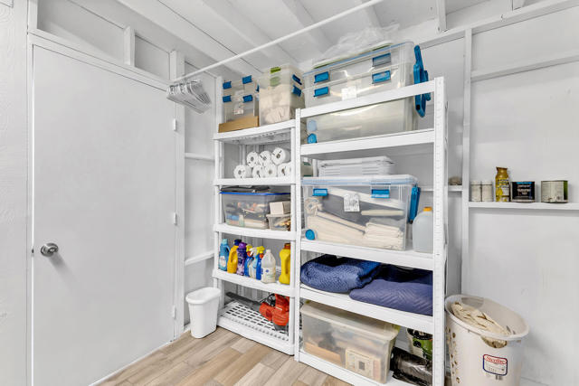 527 Jade Lane, Palm Springs CA: https://media.crmls.org/mediaz/113d3915-3869-47fc-992a-27bb3debd007.jpg