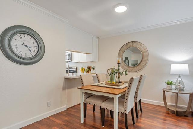 449 Alberto Way, Los Gatos CA: https://media.crmls.org/mediaz/113e2218-74a4-4c63-ab0e-3b9567e348f5.jpg