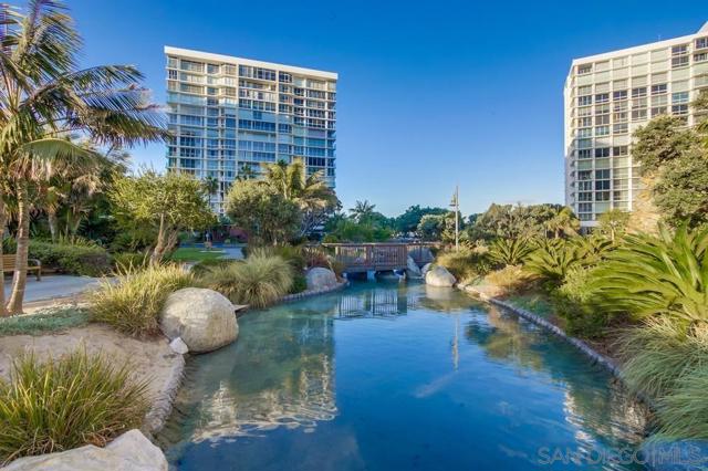 1750 Avenida Del Mundo, Coronado CA: https://media.crmls.org/mediaz/113f664b-b3bc-4c20-9075-c3e74e0e3242.jpg