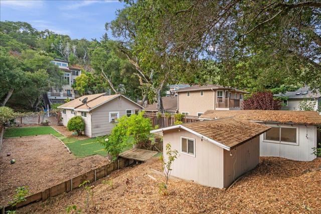 2934 San Juan Boulevard, Belmont CA: https://media.crmls.org/mediaz/1140b80a-e8b2-4a31-914e-ec8e0965e6cb.jpg