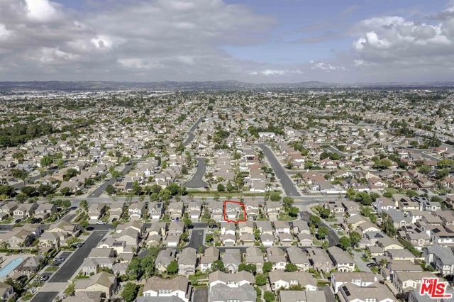 13028 Melon Avenue, Chino CA: https://media.crmls.org/mediaz/1141112e-9252-4b28-8ba9-9d43b14e3c2a.jpg