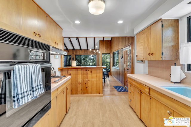 26540 Crestview Drive, Idyllwild CA: https://media.crmls.org/mediaz/1141266d-14cb-4fcf-a57b-4c2937923db5.jpg